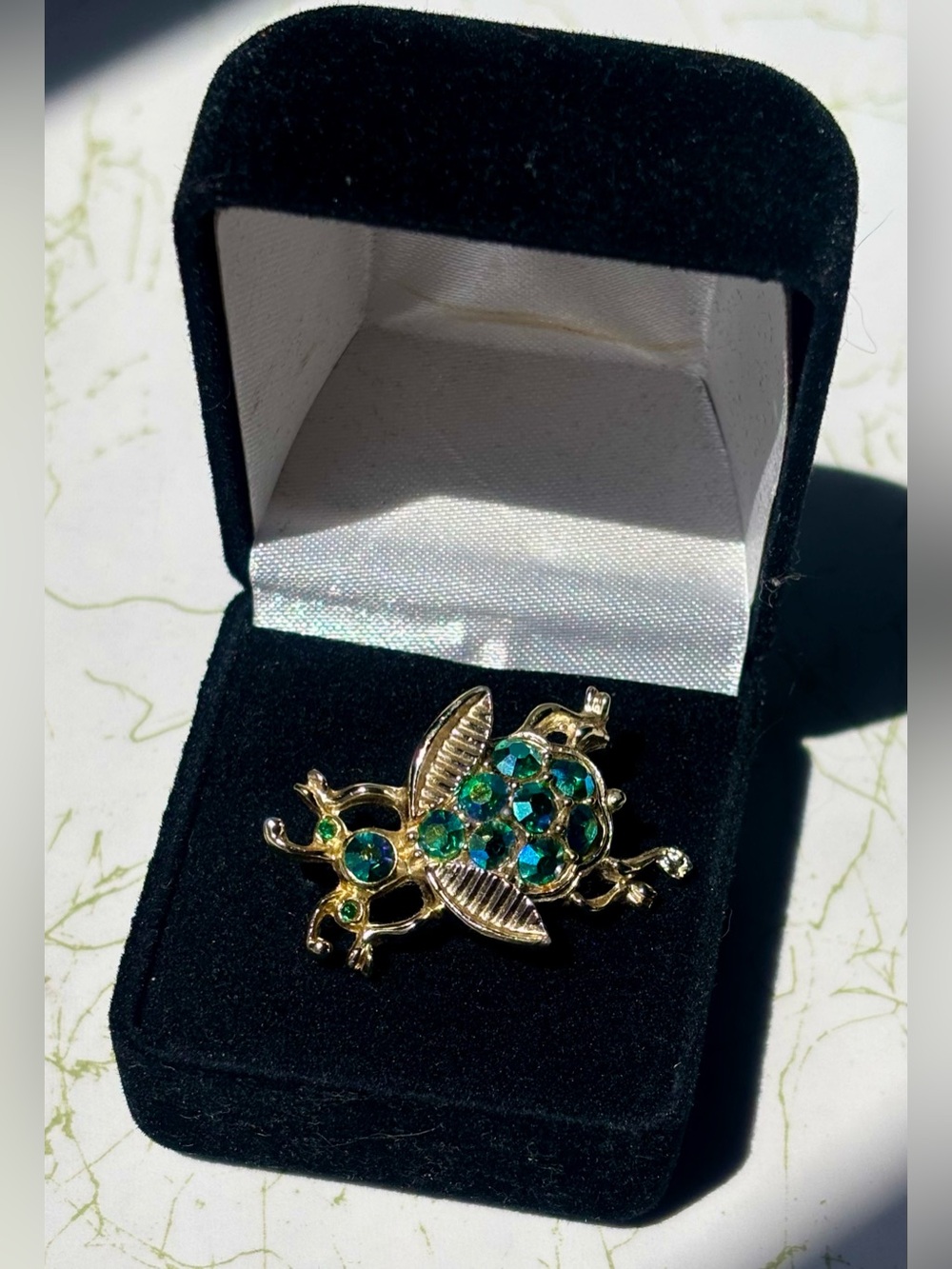 1950s Vintage Gold Tone Metal and Green Rhinestone Crystal Beetle Pin